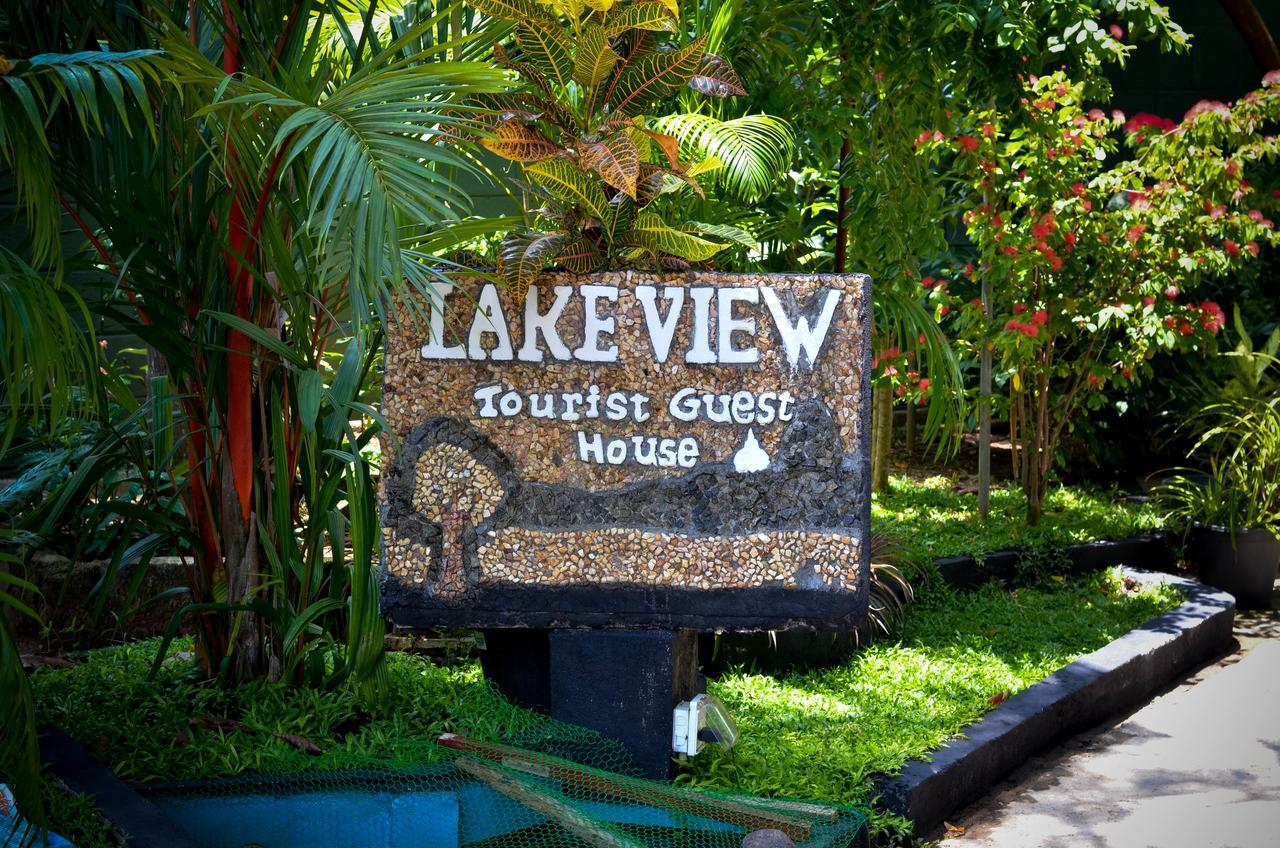 Lake View The Tourist Guest House Анурадхапура Екстер'єр фото